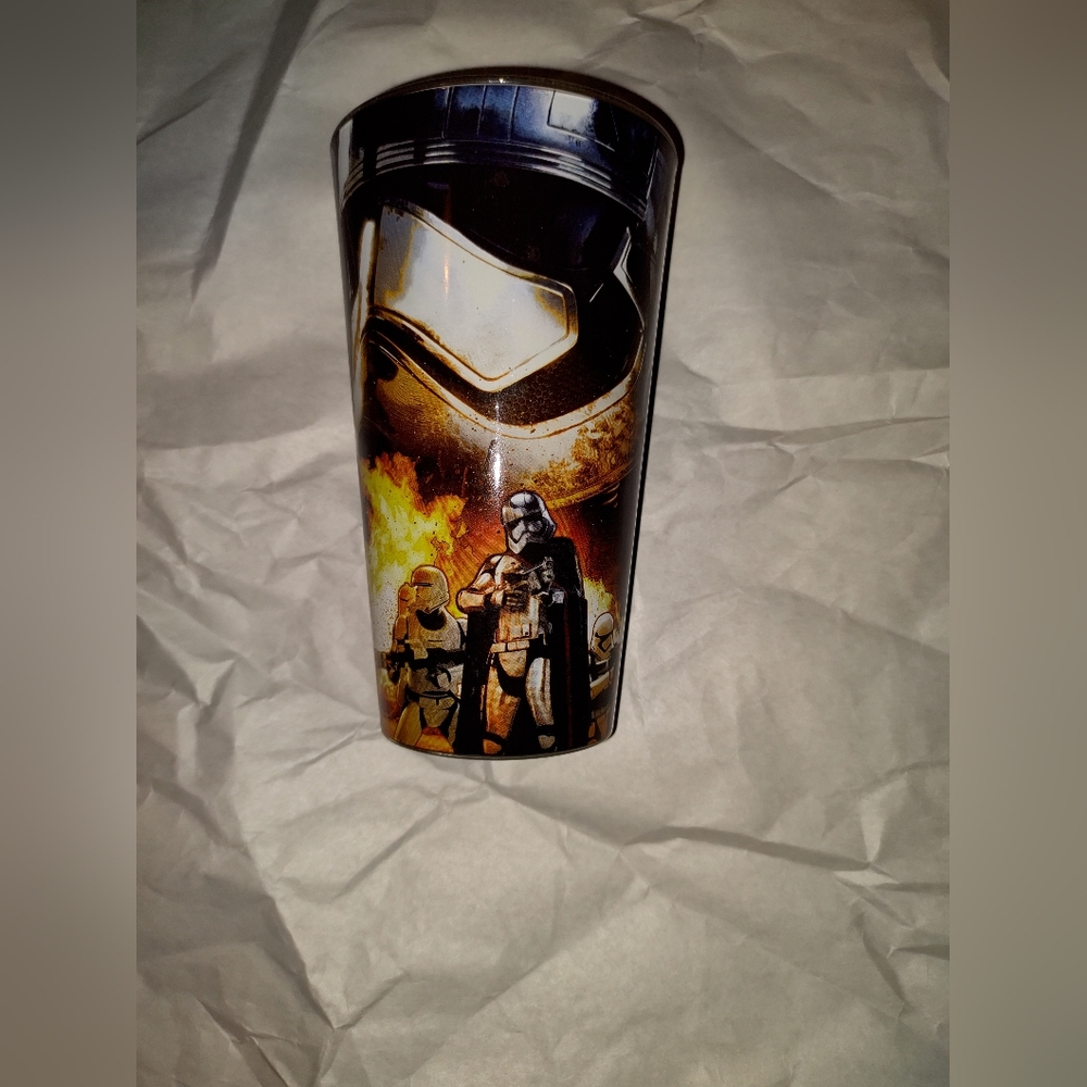 Star Wars drinking glass cup Kylo Ren stormtrooper disney tumbler Darth Vader